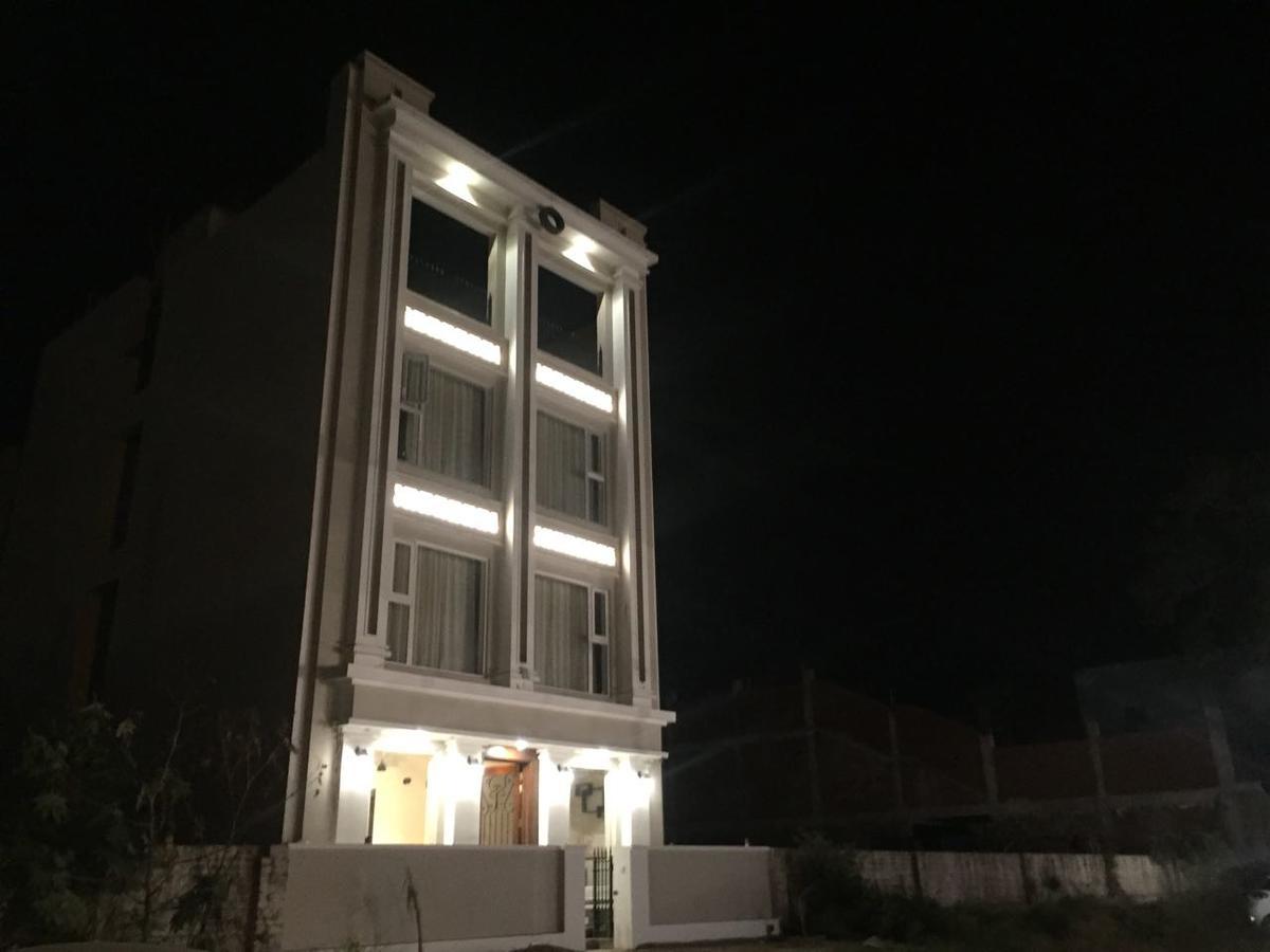 Hotel Lotus Grand Akm Kālka Esterno foto