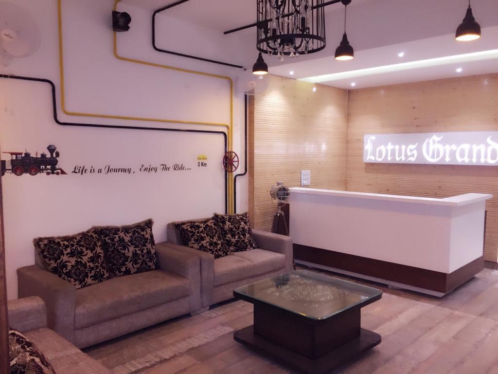 Hotel Lotus Grand Akm Kālka Esterno foto